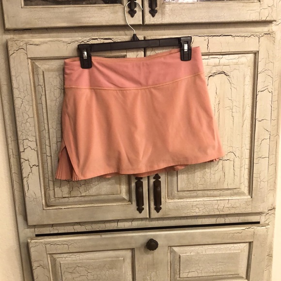 lululemon athletica Dresses & Skirts - Lululemon pink skirt size 6